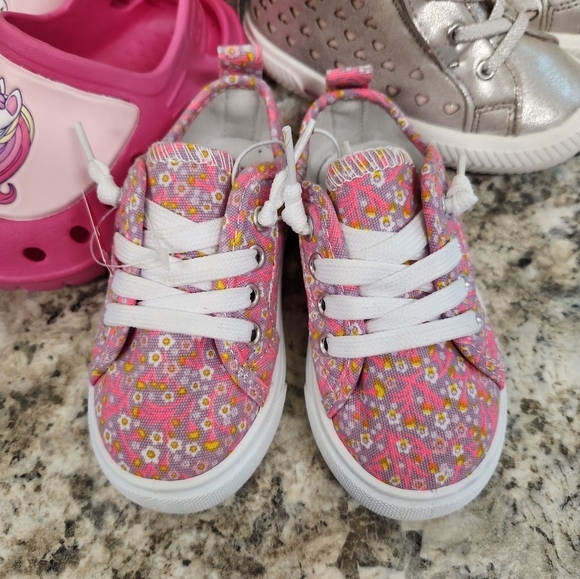 NWT 3 Pairs Toddler Girl's Sneakers Shoes Slip On Pink Flowers Unicorns - Picture 2 of 8